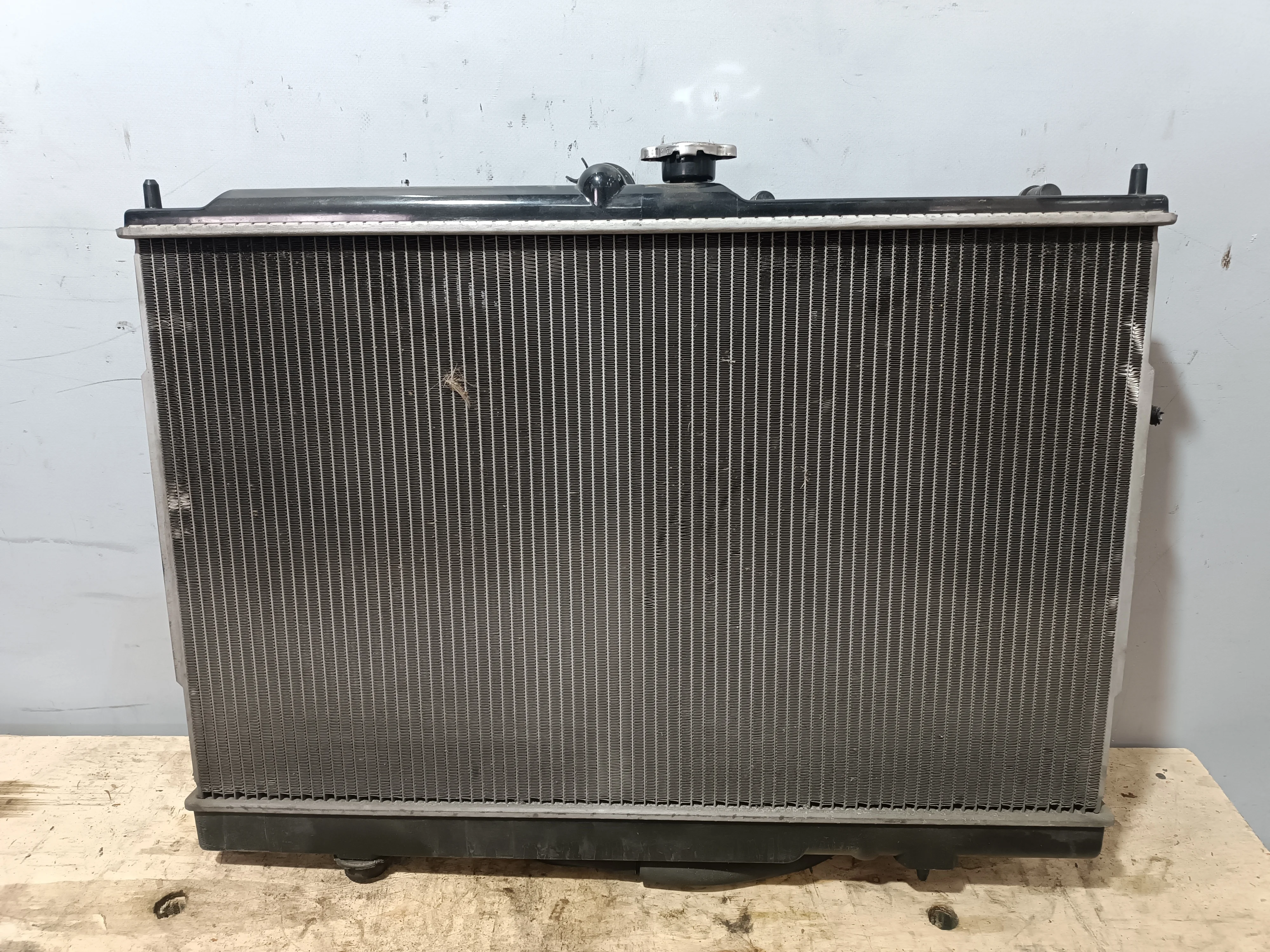 РАДИАТОР ДВИГАТЕЛЯ MITSUBISHI 4G69 AIRTREK OUTLANDER CU5W АТМ МТМ MN156319 FA335Z