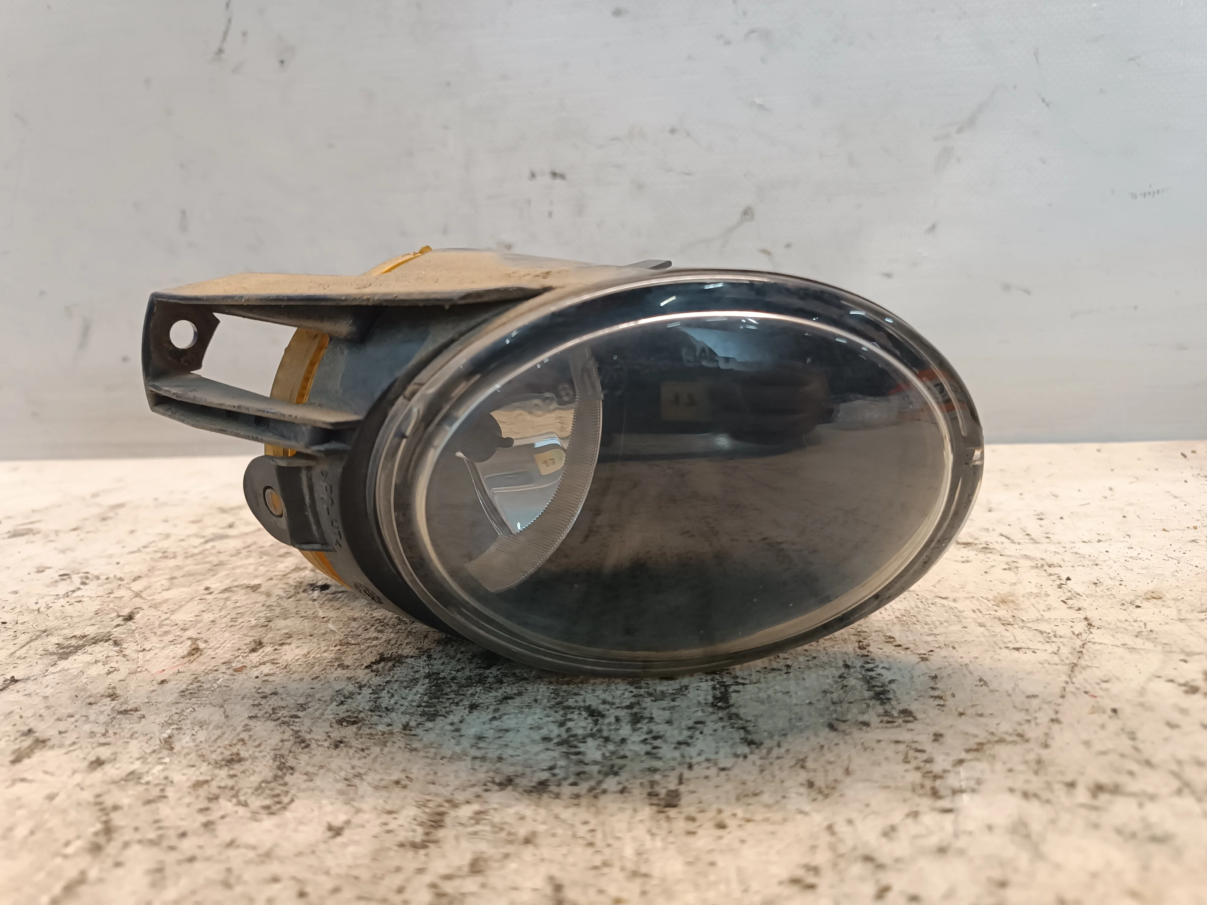 ТУМАНКА VOLKSWAGEN PASSAT 3C2 3C5 B6 ПРАВАЯ 3C0941700B FA355Z