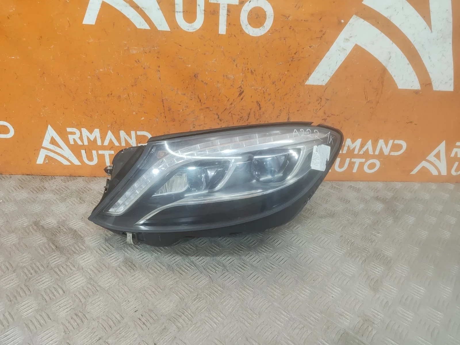 Фара Mercedes -Class 2013-2017 W222