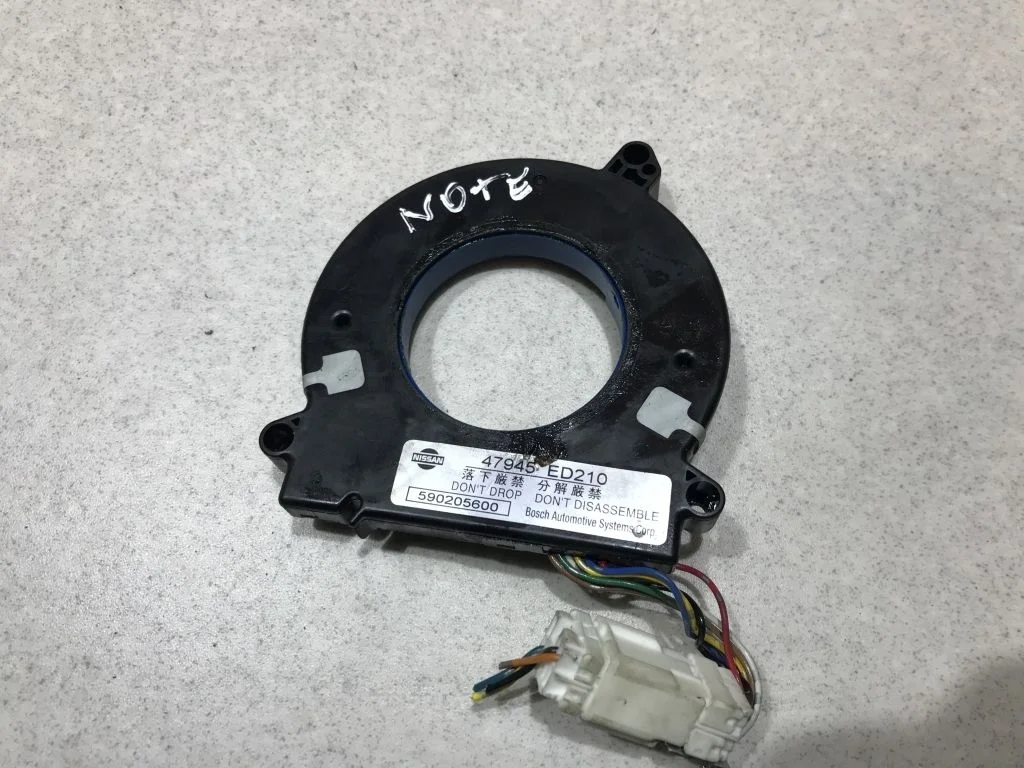 Датчик угла поворота руля Nissan Qashqai J10
