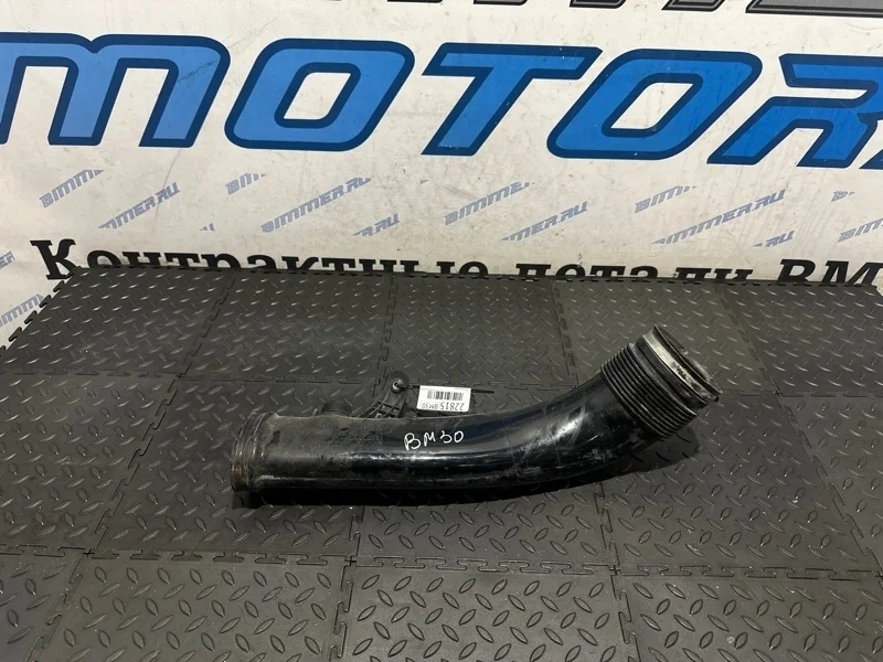 Воздуховод Bmw X6 2013 13717605585 E71 N55B30A