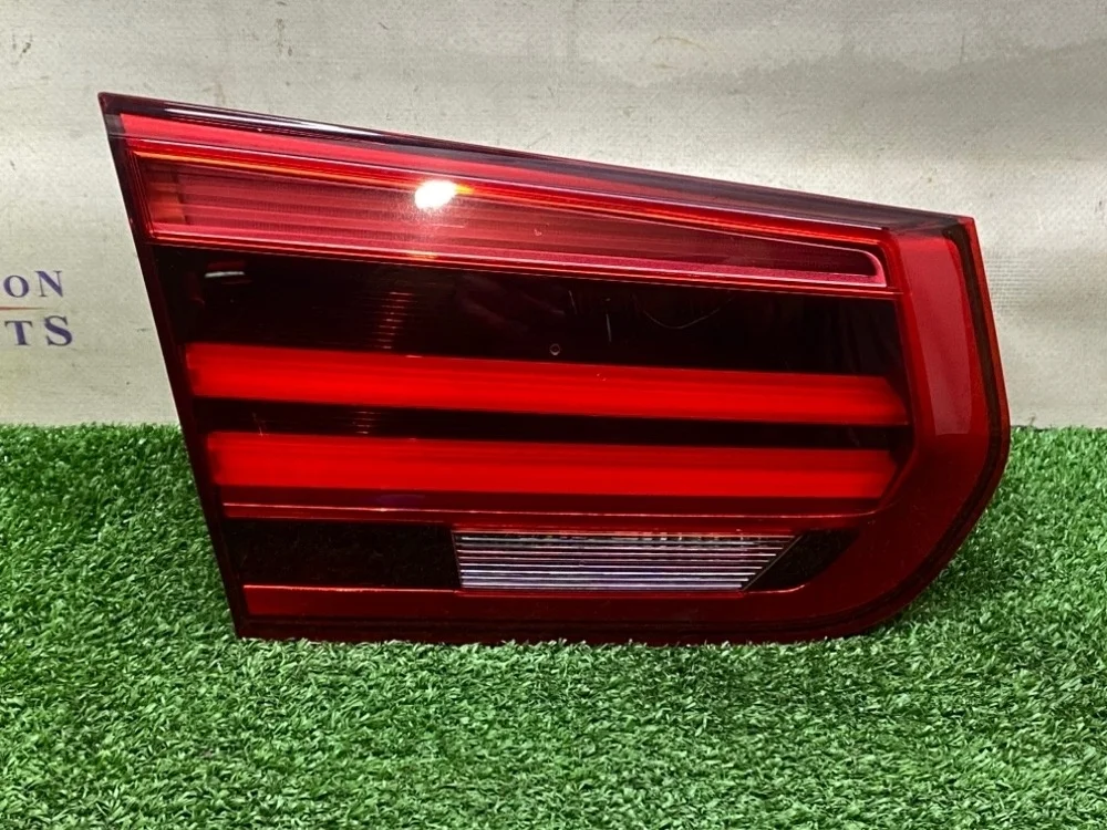 Фонарь в крышку багажника BMW F31