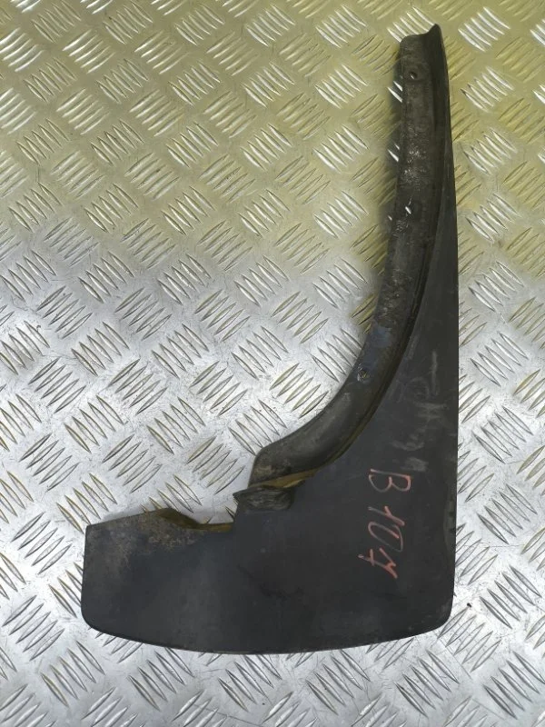Брызговик передний правый Nissan Navara (D40) 2004-2015 2008 Пикап
