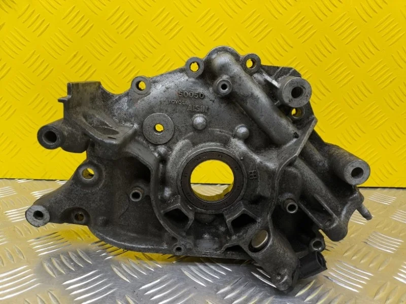Насос масляный Toyota Land Cruiser (100) 1998-2007 2004 Внедорожник