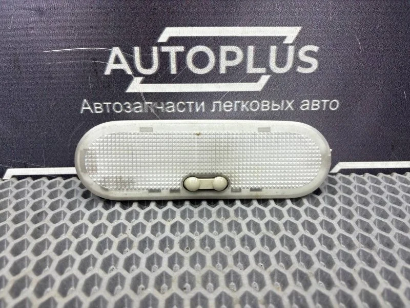 Плафон освещения салона Renault Logan 2010 8200074362 СЕДАН 1.4 K7JA 710