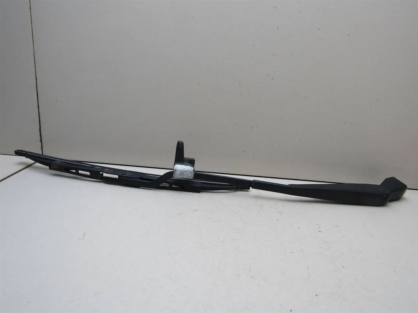 Поводок стеклоочистителя заднего Hyundai Santa Fe (SM) \Santa Fe Classic 2000-2012  [9881026000]  в Вологде