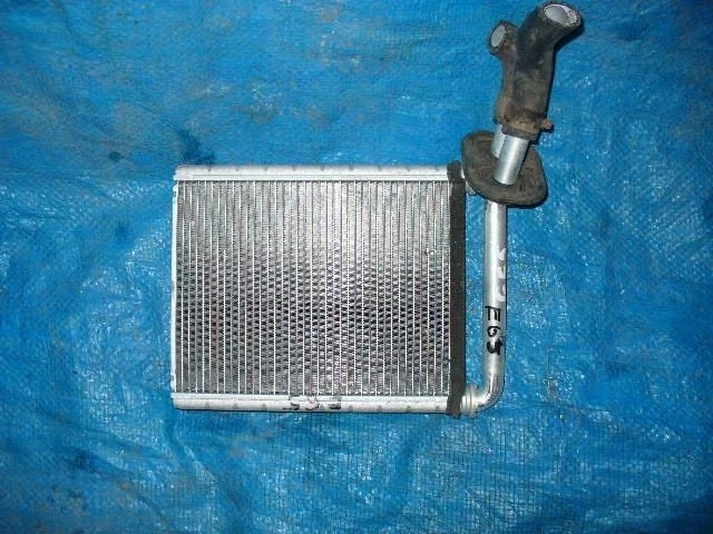 Б.у. радиатор печки TOYOTA COROLLA ZRE151 TOYOTA COROLLA ZRE151