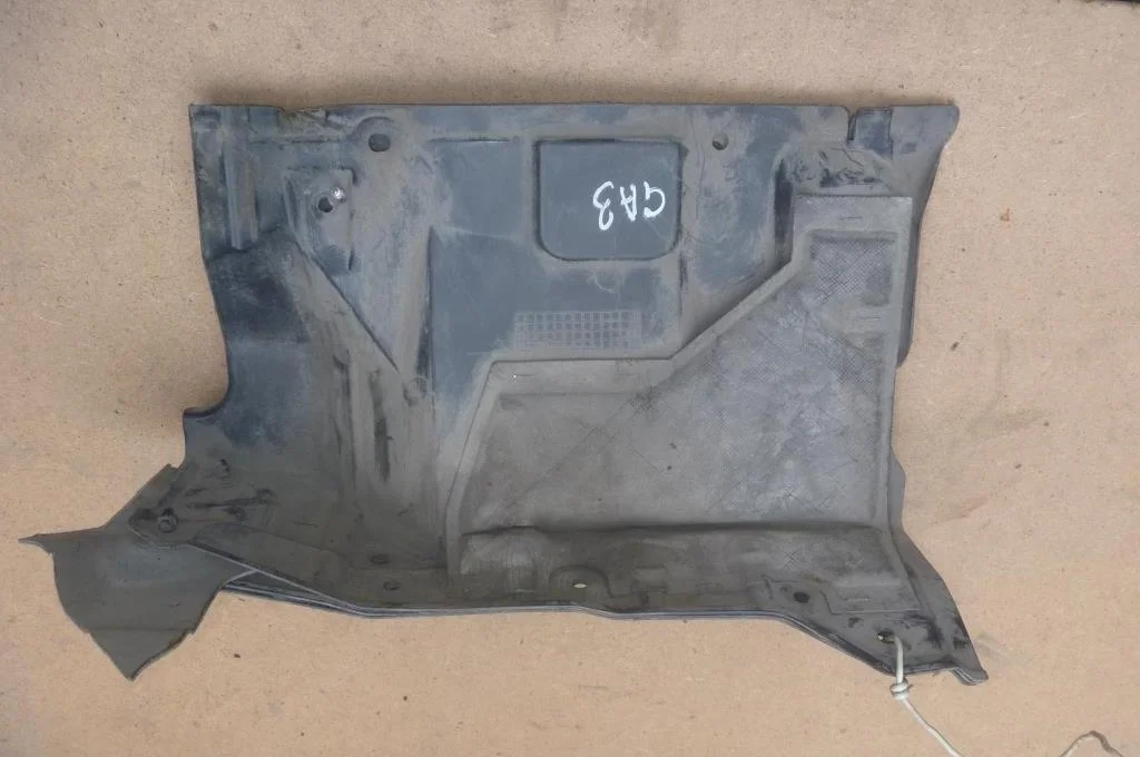 Б.у. пыльник двигателя MITSUBISHI ASX GA3W MITSUBISHI ASX GA3W