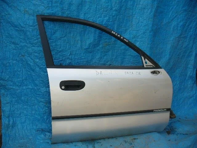 Б.у. дверь MITSUBISHI CARISMA DA2A MITSUBISHI CARISMA DA2A