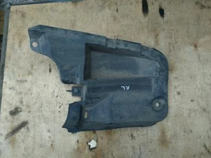 Б.у. пыльник бампера TOYOTA COROLLA ZRE151 TOYOTA COROLLA ZRE151