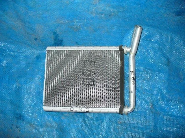 Б.у. радиатор печки TOYOTA COROLLA ZRE151 TOYOTA COROLLA ZRE151