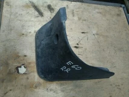 Б.у. брызговик TOYOTA COROLLA ZRE151 TOYOTA COROLLA ZRE151