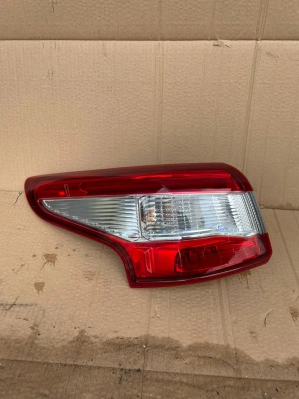 Фонарь Nissan Qashqai дорест