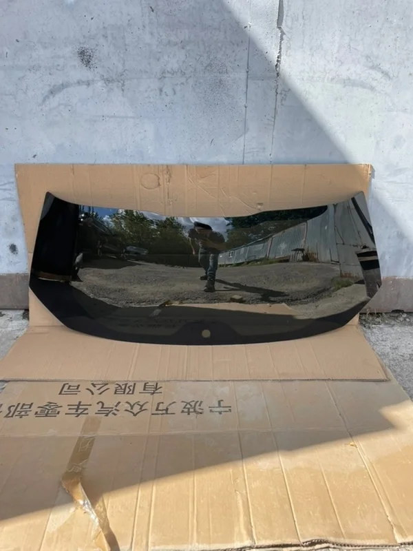 Стекло крышки багажника Nissan X-Trail T32