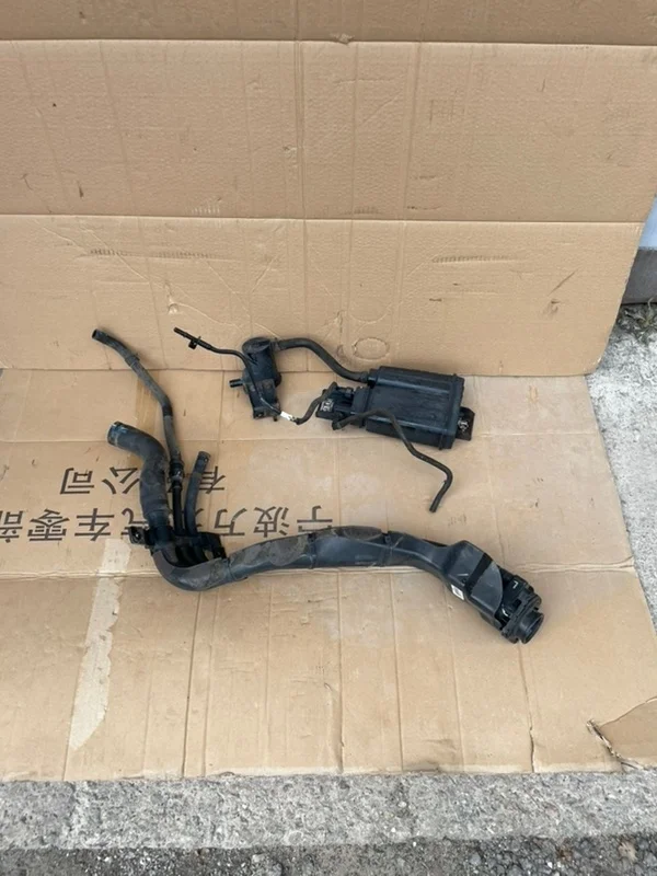 Горловина топливного бака Hyundai Solaris 2