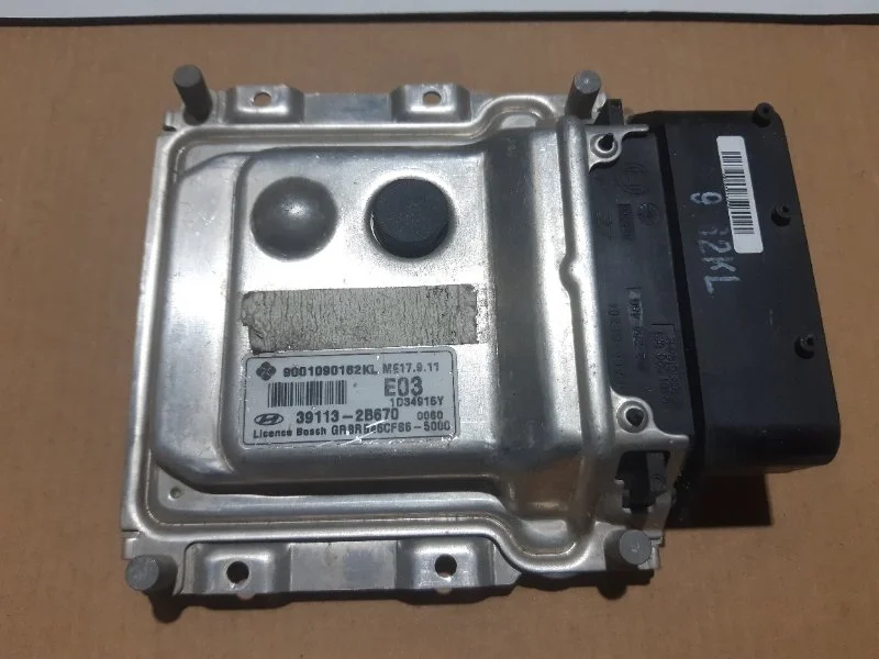 Блок управления дверьми Hyundai Solaris 1