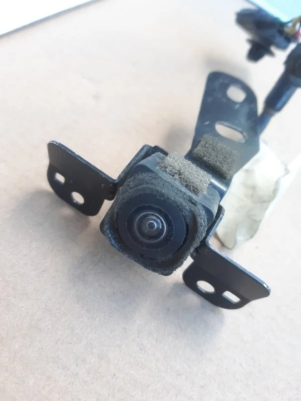 Камера переднего вида Infiniti QX50 QX56