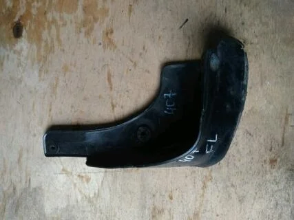 Б.у. брызговик TOYOTA CAMRY V40 ACV40 TOYOTA CAMRY V40 ACV40
