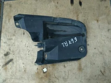 Б.у. пыльник бампера TOYOTA COROLLA ZRE151 TOYOTA COROLLA ZRE151