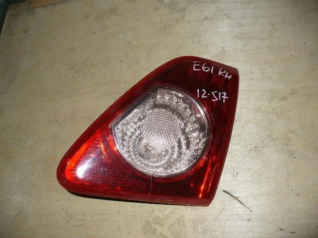 Б.у. фонарь внутренний TOYOTA COROLLA ZRE151 TOYOTA COROLLA ZRE151