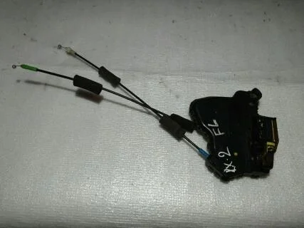 Б.у. замок двери LEXUS RX330 MCU38 LEXUS RX330 MCU38