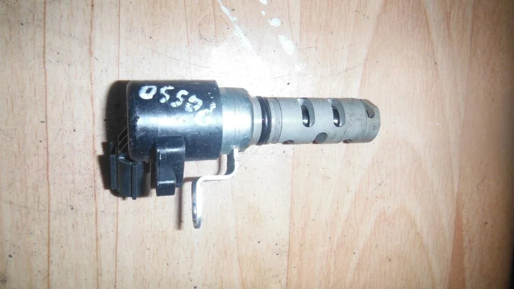 Б.у. клапан vvti TOYOTA COROLLA ZRE151 TOYOTA COROLLA ZRE151