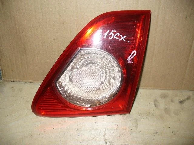 Б.у. фонарь внутренний TOYOTA COROLLA ZRE151 TOYOTA COROLLA ZRE151