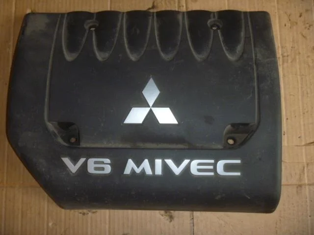 Б.у. крышка двигателя декоративная MITSUBISHI OUTLANDER XL CW6W MITSUBISHI OUTLANDER XL CW6W