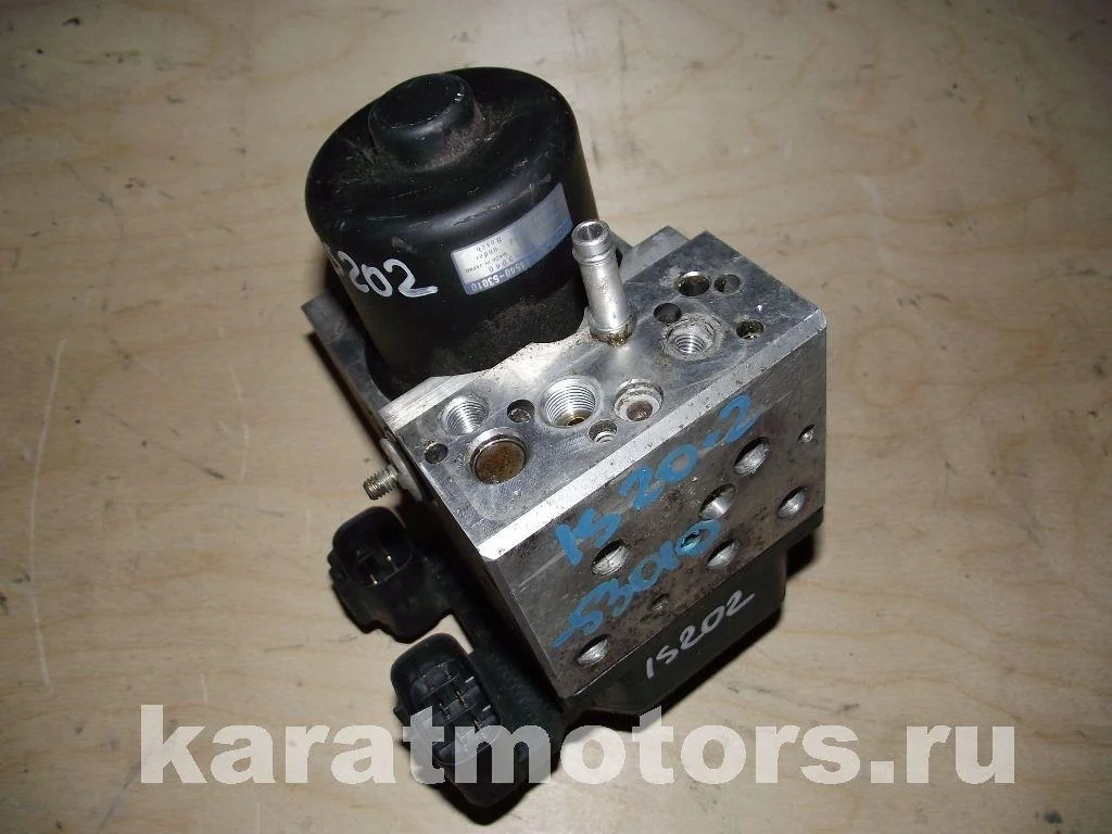 Б.у. блок abs LEXUS IS200 GXE10 LEXUS IS200 GXE10