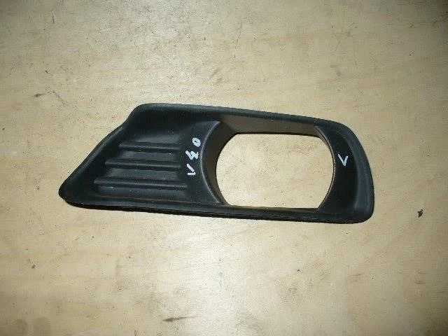 Б.у. рамка туманки TOYOTA CAMRY V40 ACV40 TOYOTA CAMRY V40 ACV40