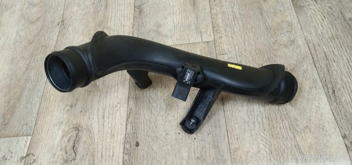 Патрубок интеркулера Volkswagen Tiguan I (2007—2011) Tiguan I (2007—2011) 358, A5, 358, A5
