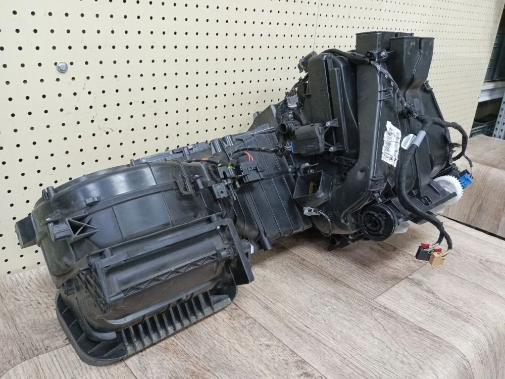 Корпус отопителя Skoda Octavia II (2004—2009) Octavia II (2004—2009) 1K2, 162