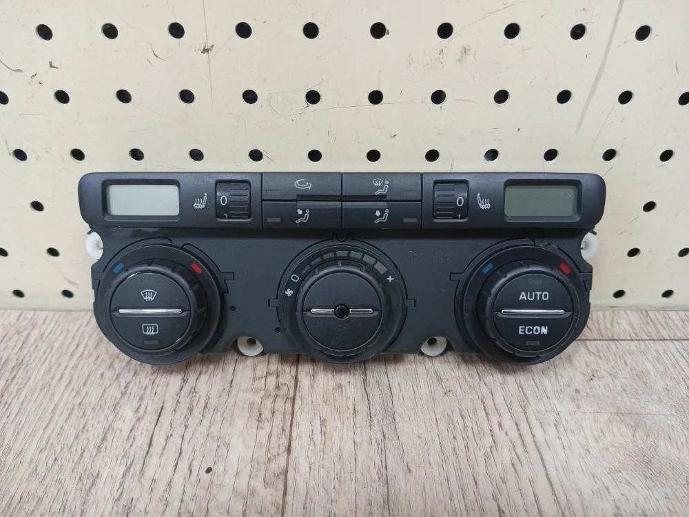 Блок управления отопителем Skoda Octavia II (2004—2009) Octavia II (2004—2009) 1Z3