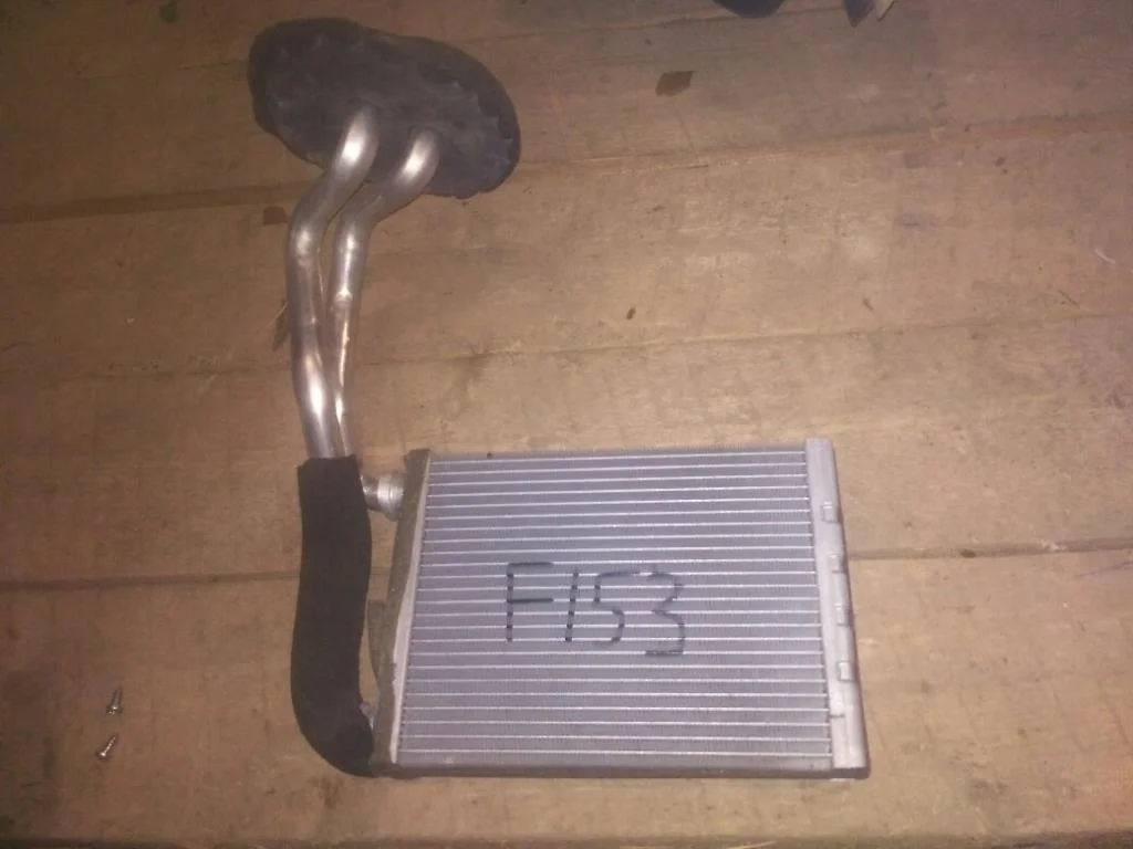 Б.у. радиатор печки NISSAN JUKE F15E NISSAN JUKE F15E
