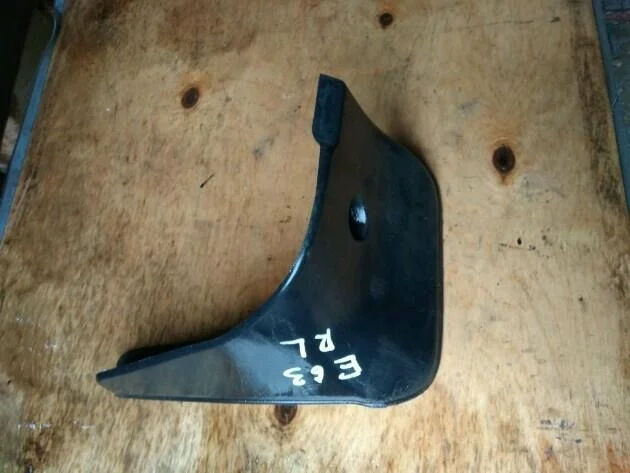 Б.у. брызговик TOYOTA COROLLA ZRE151 TOYOTA COROLLA ZRE151