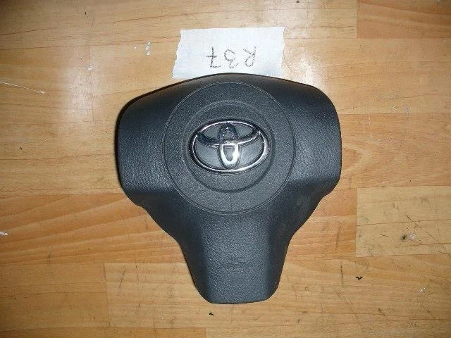 Б.у. подушка безопасности водителя TOYOTA RAV4 ACA30 TOYOTA RAV4 ACA30