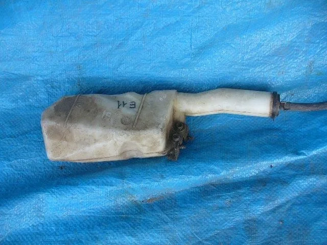 Б.у. бачок расширительный TOYOTA COROLLA ZZE112 TOYOTA COROLLA ZZE112