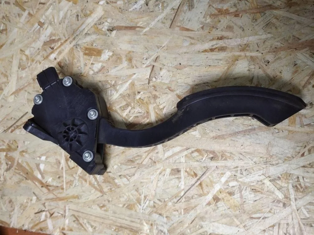 Б.у. педаль газа TOYOTA CAMRY V40 ACV40 TOYOTA CAMRY V40 ACV40