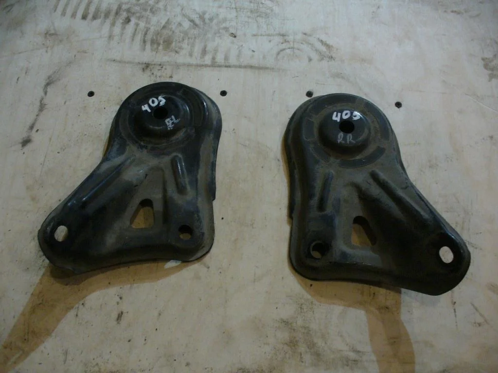Б.у. кронштейн подрамника TOYOTA CAMRY V40 ACV40 TOYOTA CAMRY V40 ACV40