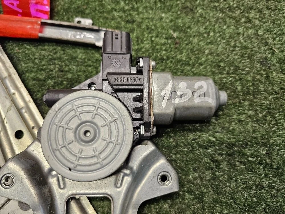 Моторчик стеклоподъемника Mitsubishi Lancer 10