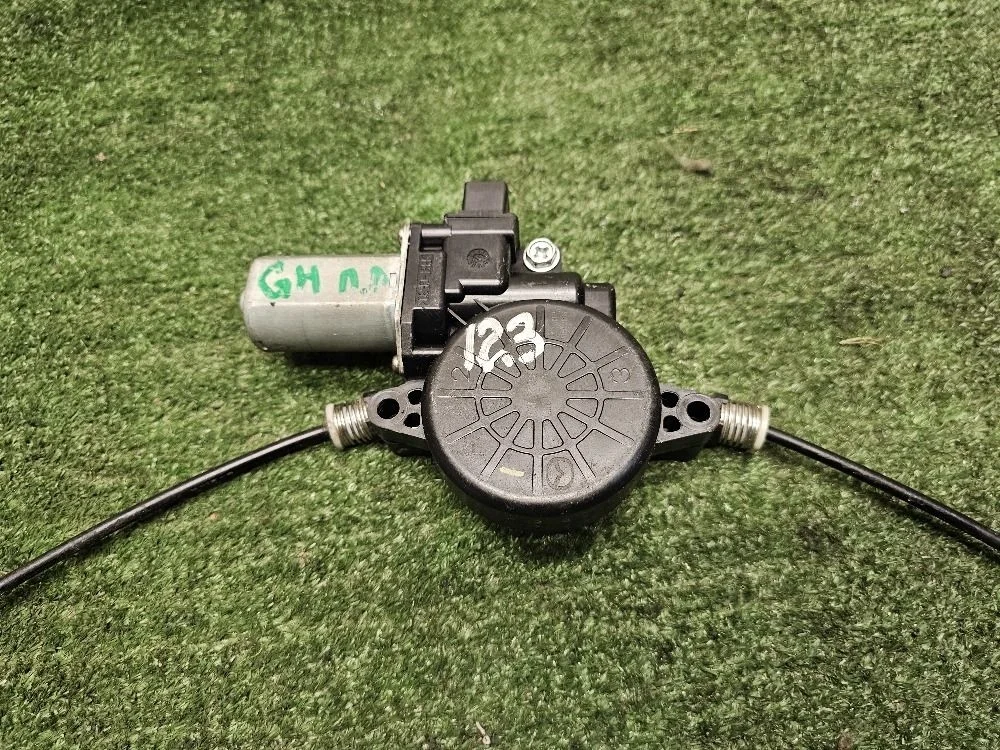 Мотор стеклоподъемника левый передний Mazda 6