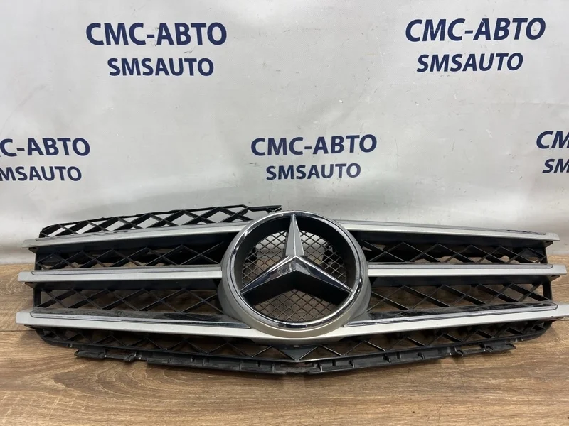 Решетка радиатора Mercedes-Benz Glk 2011 A2048801583 X204 272.948