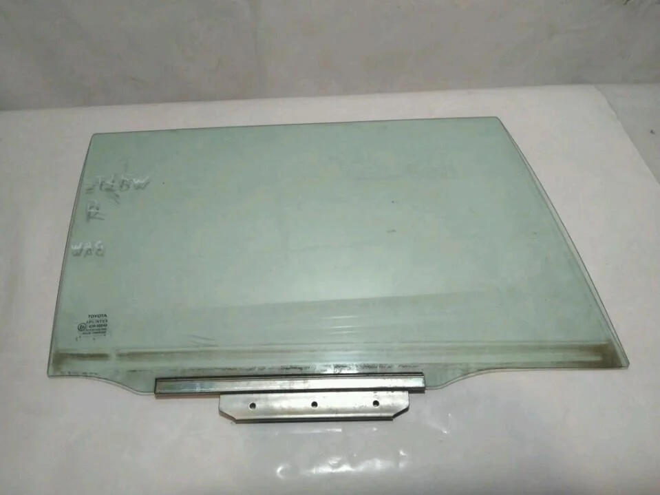 Б.у. стекло двери TOYOTA AVENSIS AZT250 TOYOTA AVENSIS AZT250