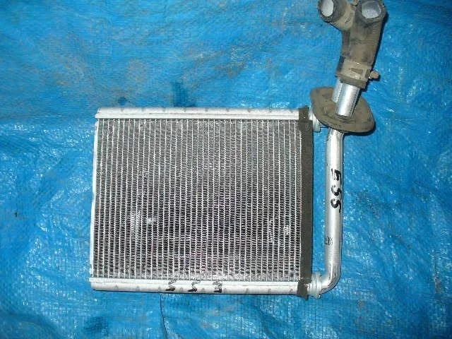 Б.у. радиатор печки TOYOTA COROLLA ZRE151 TOYOTA COROLLA ZRE151