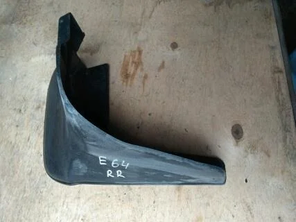 Б.у. брызговик TOYOTA COROLLA ZRE151 TOYOTA COROLLA ZRE151