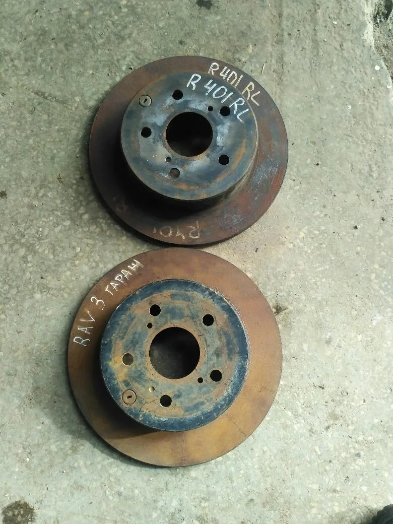 Б.у. диск тормозной (пара) TOYOTA RAV4 ZSA40 TOYOTA RAV4 ZSA40