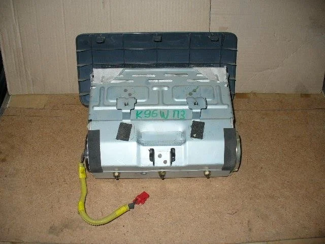 Б.у. подушка безопасности пассажира MITSUBISHI PAJERO SPORT K94W MITSUBISHI PAJERO SPORT K94W