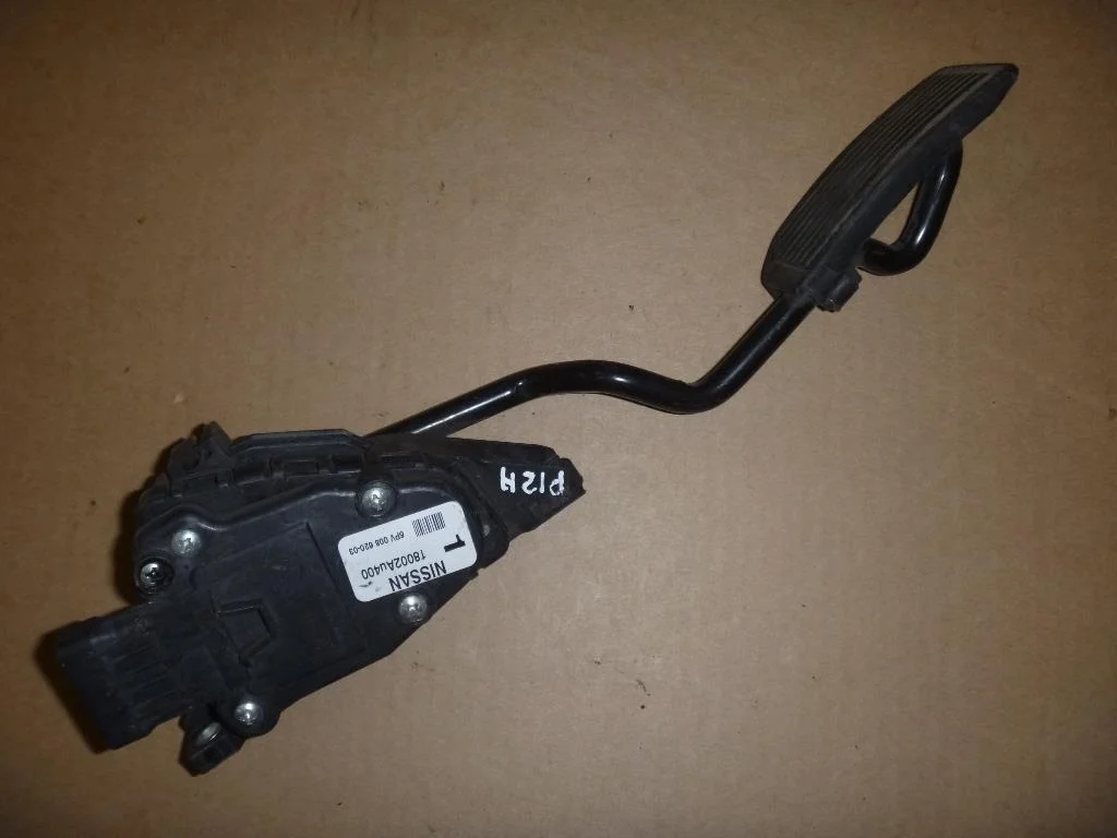 Б.у. педаль газа NISSAN PRIMERA P12 NISSAN PRIMERA P12