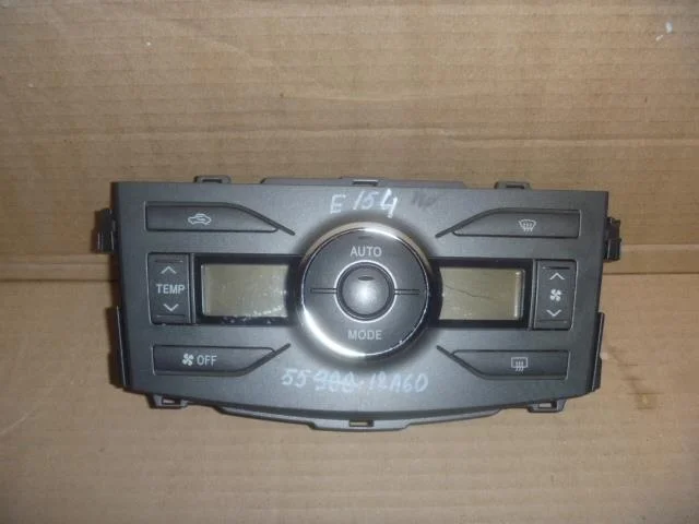 Б.у. блок климатконтроля TOYOTA COROLLA ZRE151 TOYOTA COROLLA ZRE151