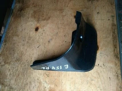 Б.у. брызговик TOYOTA COROLLA ZRE151 TOYOTA COROLLA ZRE151